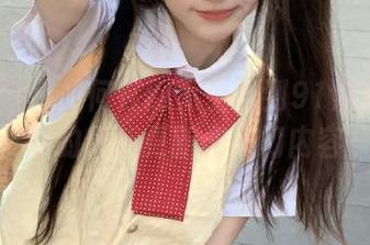 如何在网页上找到91黑料免费版的最新更新和热门内容